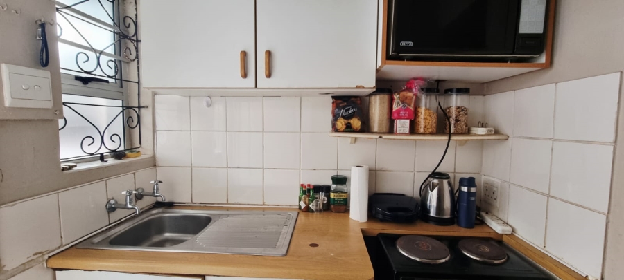 1 Bedroom Property for Sale in Quigney Eastern Cape